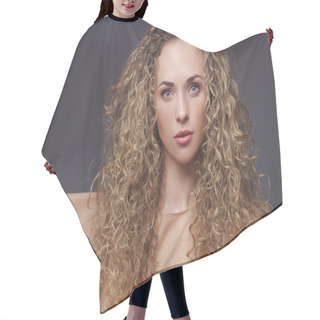 Personality  Portrait Of Perfect Woman With Curly Hair Hair Cutting Cape