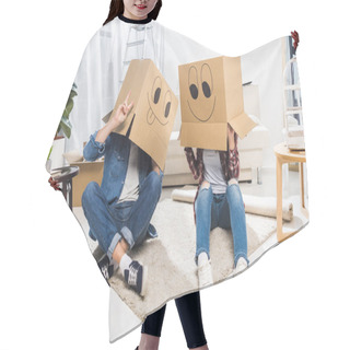 Personality  Couple With Boxes On Heads Hair Cutting Cape