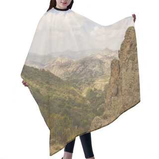 Personality  Mountain Ridges And Top With High Point Of View Hair Cutting Cape