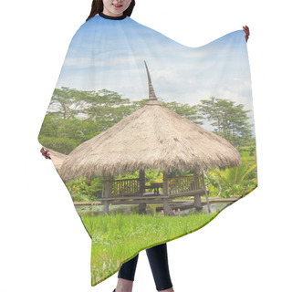 Personality  Straw Bungalows In The Rice Fields Hair Cutting Cape