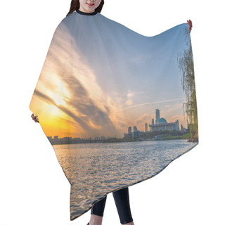 Personality  Yeouido Sunrise Hair Cutting Cape