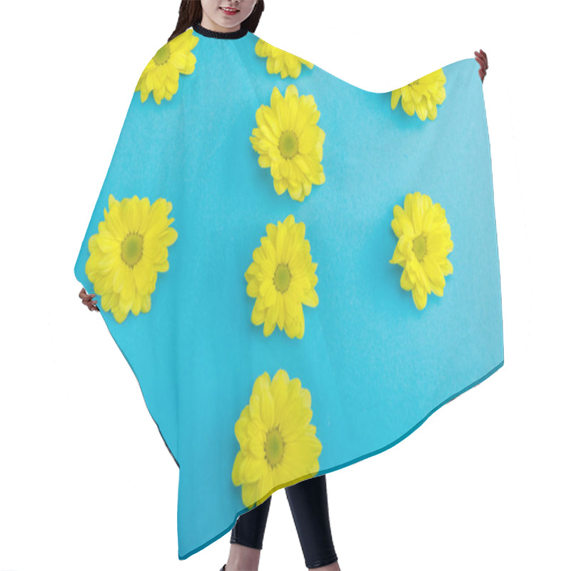 Personality  Beautiful Yellow Flowers Hair Cutting Cape