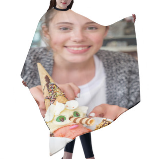 Personality  Young Girl Eats Ice Cream Hair Cutting Cape