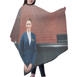 Personality  Receptionist Hair Cutting Cape