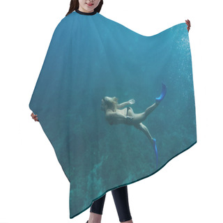 Personality  Side View Of Woman In Bikini And Flippers Diving In Ocean Alone Hair Cutting Cape