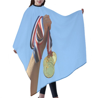 Personality  Gold Medal Winner Hair Cutting Cape