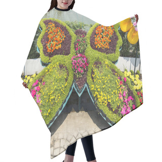 Personality  Bunch Of Colorful Flowers In Butterfly Shape Hair Cutting Cape