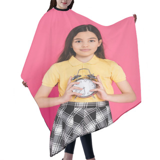 Personality  Brunette Schoolgirl Holding Alarm Clock Isolated On Pink, Looking At Camera, Back To School Hair Cutting Cape