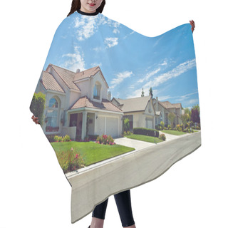 Personality  New American Dream Home Panorama Hair Cutting Cape