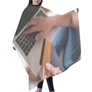 Personality  Cropped View Of Man Using Laptop And Woman Holding Credit Card  Hair Cutting Cape