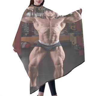 Personality  A Man Is Engaged In Bodybuilding In The Gym, Raises The Bar And Trains His Muscles. Hair Cutting Cape