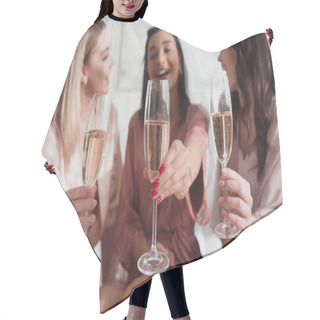 Personality  Selective Focus Of Multiethnic Women Holding Champagne Glasses And Smiling At Bachelorette Party Hair Cutting Cape