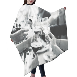 Personality   People Cheers With Glasses  Hair Cutting Cape