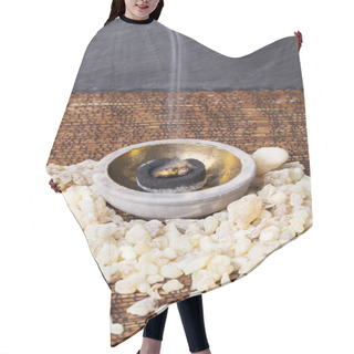 Personality  Frankincense Aromatic Resin Hair Cutting Cape