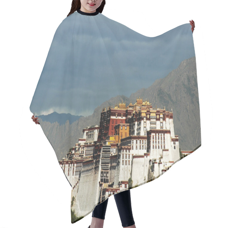 Personality  Potala Palace In Lhasa Tibet Hair Cutting Cape