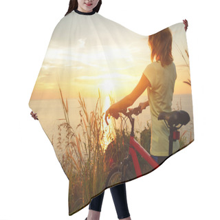 Personality  Young Lady Standing With Bicycle Hair Cutting Cape