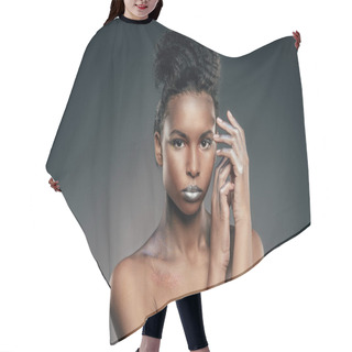 Personality  Elegant African American Model Hair Cutting Cape