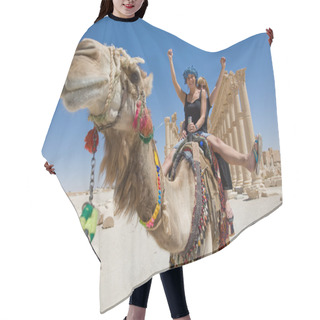 Personality  Ride On The Camel Hair Cutting Cape