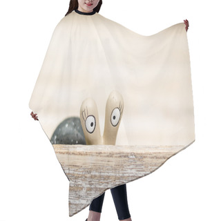 Personality  Snail Looking To You Hair Cutting Cape