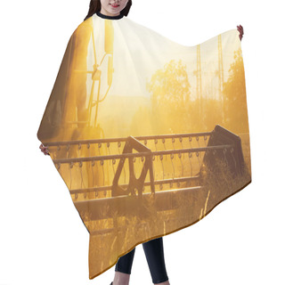 Personality  Harvester Hair Cutting Cape