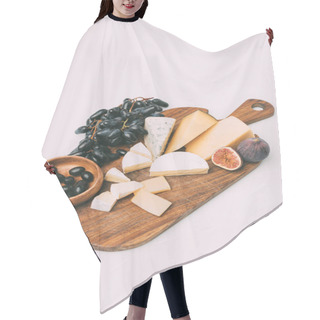 Personality  Snacks For Wine On Cutting Board Hair Cutting Cape