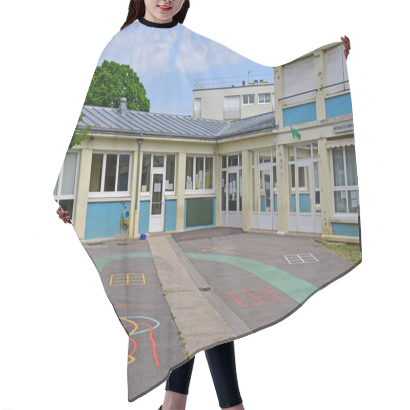 Personality  Verneuil Sur Seine; France - April 21 2020 : Primary School In The City Center Hair Cutting Cape
