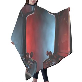 Personality  Arcade Machine Opposing Duel Hair Cutting Cape