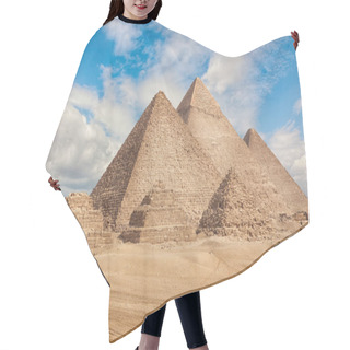 Personality  Egypt Cairo - Giza. General View Of Pyramids Hair Cutting Cape