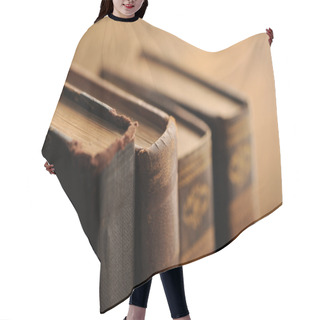 Personality  Old Book Close Up Hair Cutting Cape