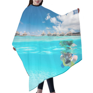 Personality  Woman Snorkeling Hair Cutting Cape