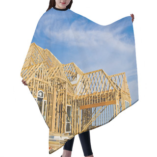 Personality  New Home Construction Frame Hair Cutting Cape