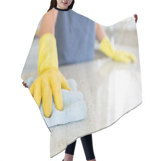 Personality  Woman Cleaning The Counter Hair Cutting Cape