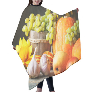 Personality  Happy Thanksgiving Day Background, Wooden Table Decorated With Pumpkins, Maize, Fruits And Autumn Leaves. Harvest Festival. Selective Focus. Horizontal. Hair Cutting Cape