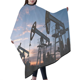 Personality  Oil Pumps Hair Cutting Cape