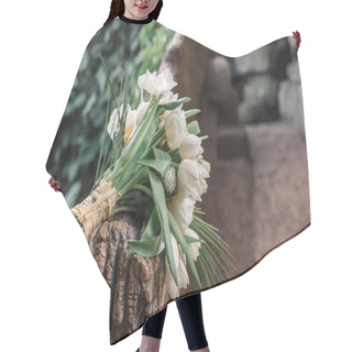 Personality  Wedding Bouquet With White Tulips And Palm Leaves Hair Cutting Cape