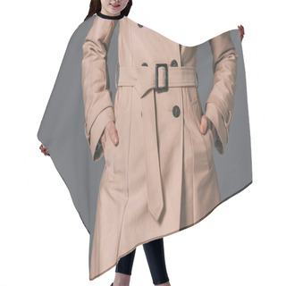Personality  Woman In Trench Coat Hair Cutting Cape