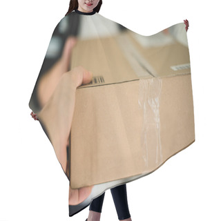 Personality  Woman Receiving Parcel Hair Cutting Cape