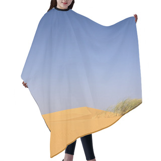 Personality  On The Top Of Sand Dune Hair Cutting Cape