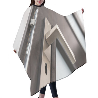 Personality  Modern, Contemporary Satin Handle Hair Cutting Cape