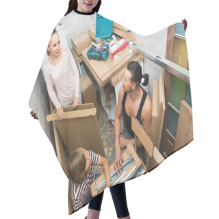 Personality  Family Unpacking Boxes Hair Cutting Cape