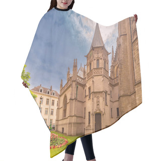 Personality  Church Of Our Blessed Lady Of The Sablon In Brussels, Belgium Hair Cutting Cape