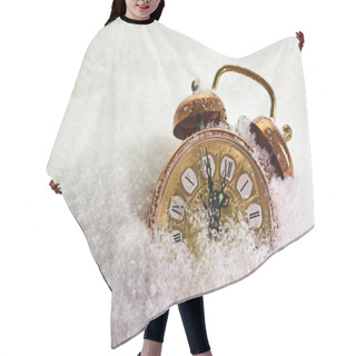 Personality  Vintage Alarm Clock In The Snow Shows Five Minutes Before Twelve, Concept For New Year Hair Cutting Cape