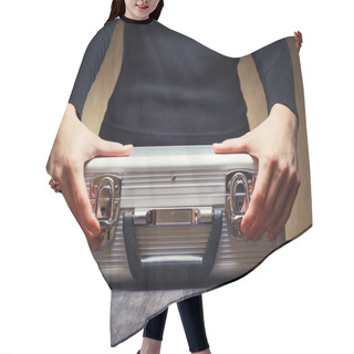 Personality  Storage And Protection Of Cash And Valuable Goods Hair Cutting Cape