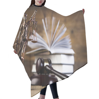 Personality  Lady Justice Hair Cutting Cape