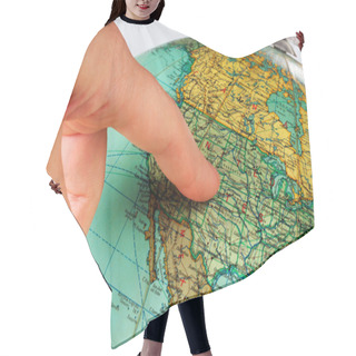 Personality  United States On The Globe Hair Cutting Cape
