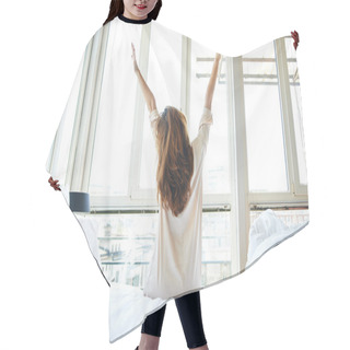Personality  Woman Stretching In Bed Hair Cutting Cape