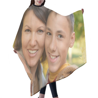 Personality  Mother And Son Portrait Hair Cutting Cape