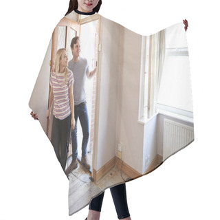 Personality  Excited Young Couple Opening Front Door Of New Home Hair Cutting Cape