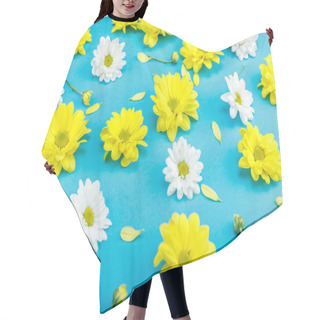 Personality  Beautiful Yellow And White Flowers Hair Cutting Cape