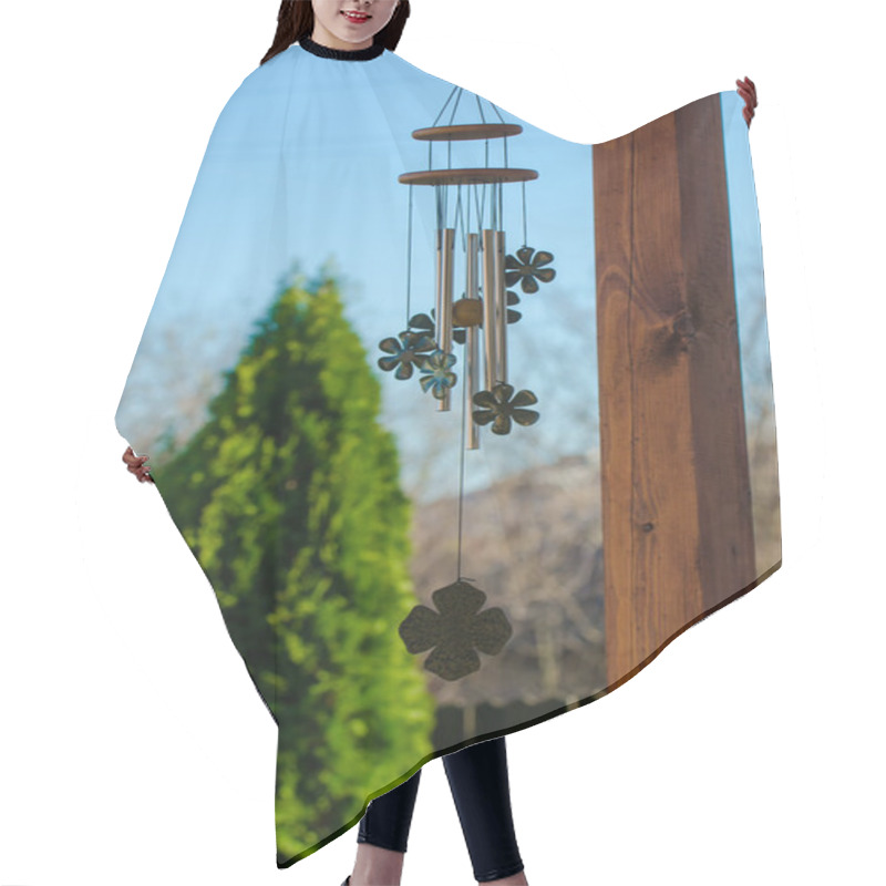 Personality  Wind chimes hair cutting cape